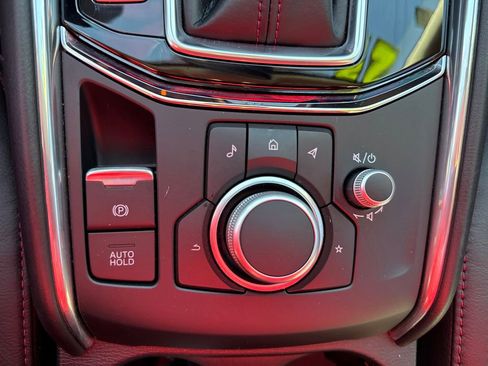 Certified 2023 MAZDA CX-5 Carbon Edition image 24