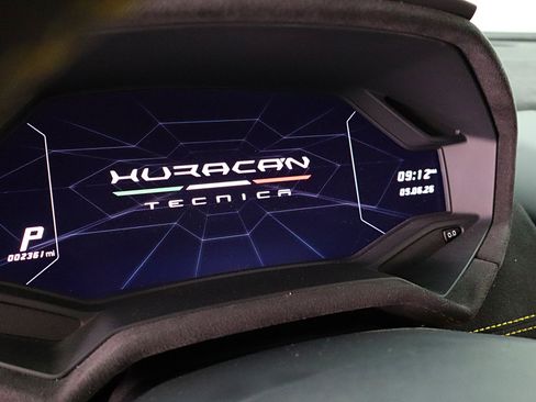 Used 2024 Lamborghini Huracan Tecnica RWD image 25