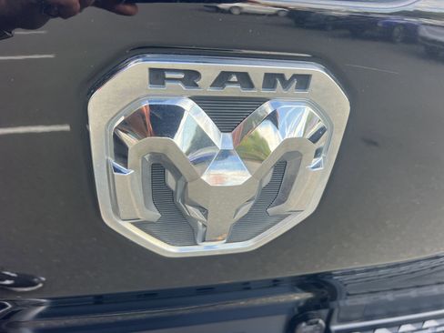 Used 2019 RAM 1500 Big Horn image 9
