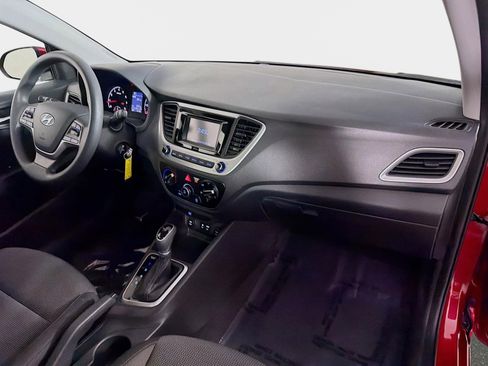 Certified 2022 Hyundai Accent SE image 25