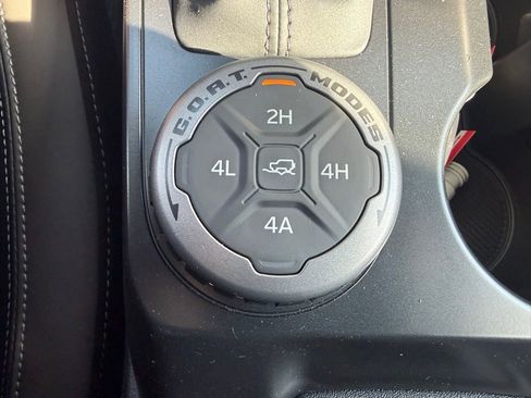 New 2025 Ford Bronco Outer Banks w/ Sasquatch Package image 30