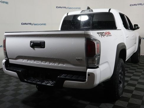 Used 2023 Toyota Tacoma TRD Off-Road image 6