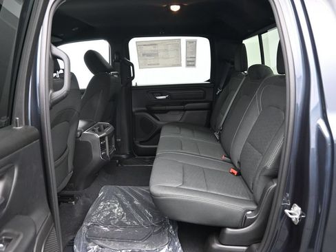 New 2026 RAM 1500 Express AWD/4WD image 21