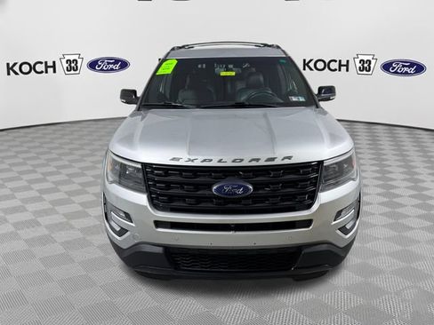 Used 2016 Ford Explorer Sport w/ Equipment Group 401A AWD/4WD image 2