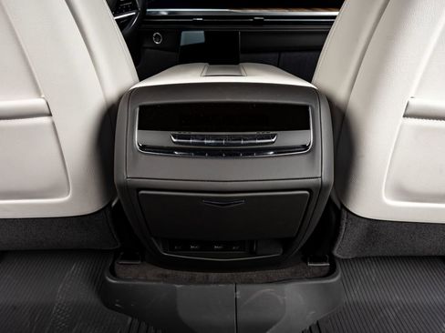 Used 2026 Cadillac Escalade Platinum Sport w/ LPO, Floor Liner Package image 33