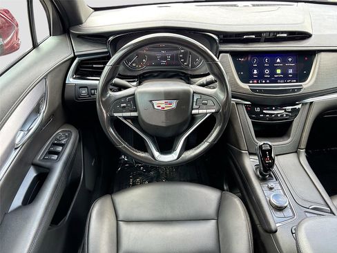 Used 2022 Cadillac XT6 Luxury image 26