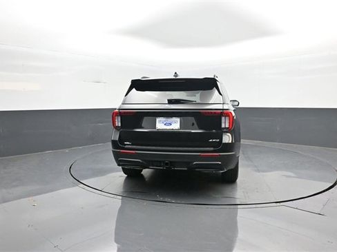 New 2026 Ford Explorer ST-Line image 6