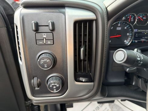 Used 2018 GMC Sierra 1500 SLT AWD/4WD image 18