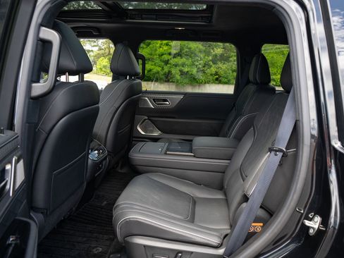 Used 2026 INFINITI QX80 Autograph w/ Premium Cargo Package AWD/4WD image 38