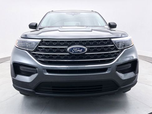 Used 2023 Ford Explorer XLT image 9