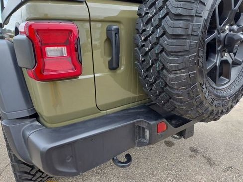 Used 2025 Jeep Wrangler Willys image 34