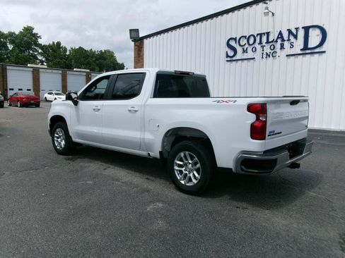 Used 2024 Chevrolet Silverado 1500 LT AWD/4WD image 8