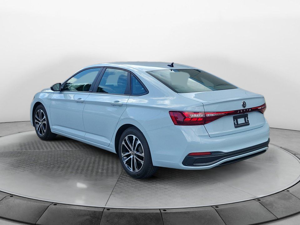Certified 2026 Volkswagen Jetta Sport FWD image 5