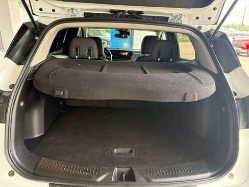 Used 2024 Buick Encore GX Sport Touring FWD image 27