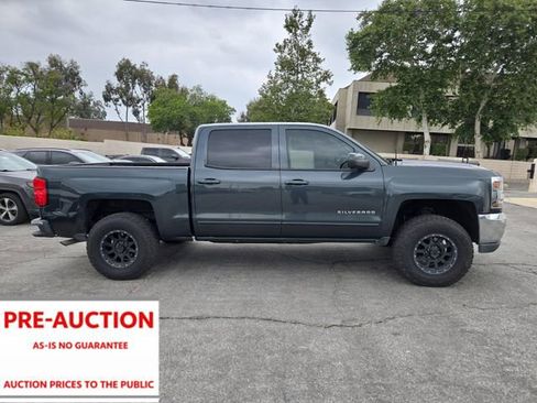 Used 2018 Chevrolet Silverado 1500 LT w/ All Star Edition RWD image 2