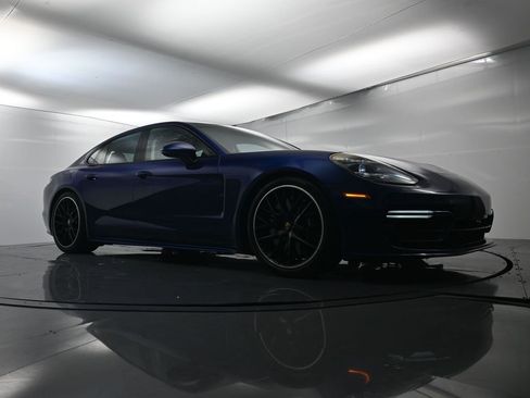 Used 2022 Porsche Panamera Turbo S image 58