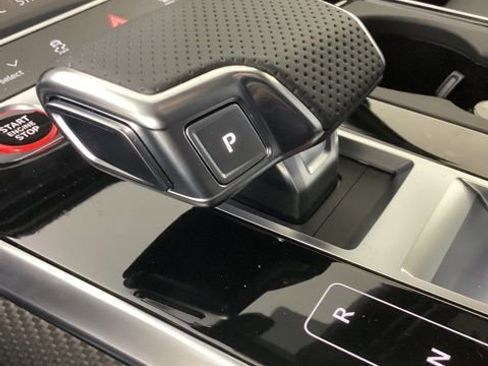 New 2026 Audi SQ7 Prestige image 28