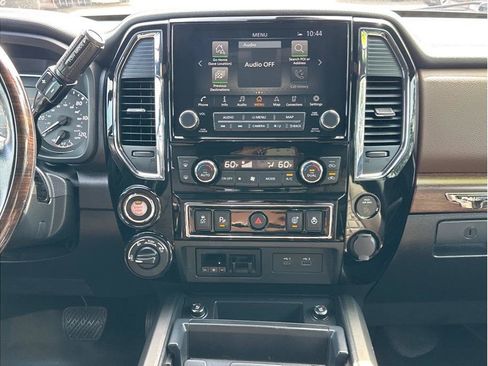 Used 2020 Nissan Titan Platinum Reserve w/ Moonroof Package AWD/4WD image 17