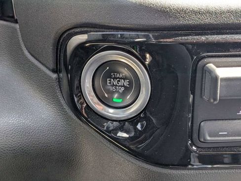 Used 2023 Chevrolet Silverado 1500 LTZ AWD/4WD image 26