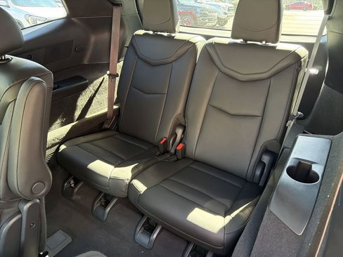 Certified 2025 Cadillac XT6 Premium Luxury image 22