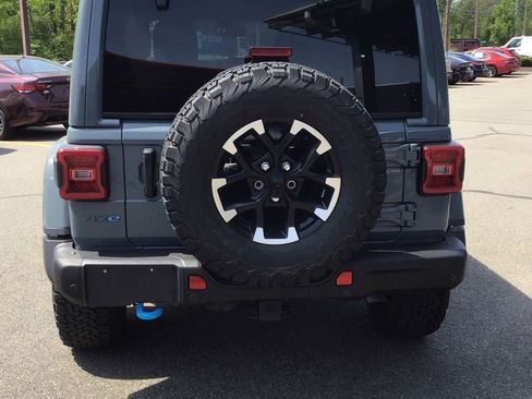 Used 2024 Jeep Wrangler Unlimited Rubicon 4xe AWD/4WD image 3