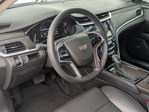 Used 2018 Cadillac XTS FWD image 32