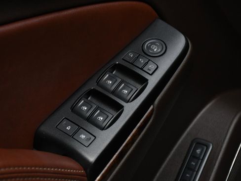 Used 2016 Chevrolet Tahoe LTZ RWD image 14