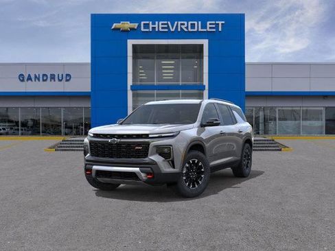 New 2026 Chevrolet Traverse Z71 w/ Enhanced Driving Package image 8