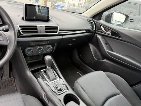 Used 2015 MAZDA MAZDA3 i Sport FWD image 19