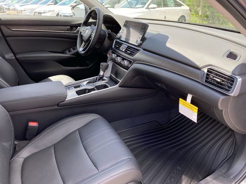 Used 2020 Honda Accord EX-L image 10