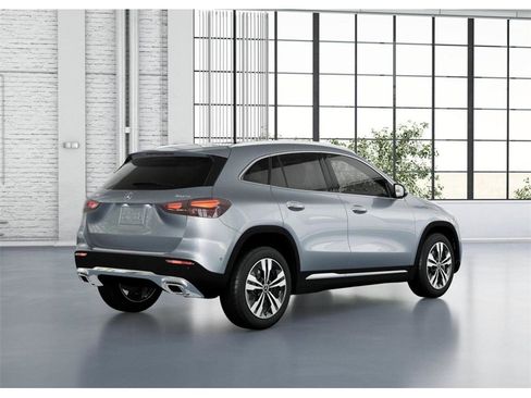 New 2026 Mercedes-Benz GLA 250 4MATIC image 21