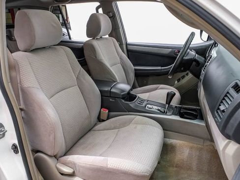 Used 2003 Toyota 4Runner SR5 RWD image 26