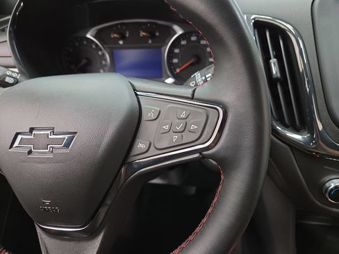 Used 2024 Chevrolet Equinox RS AWD/4WD image 19