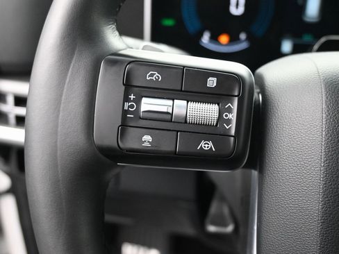 Used 2025 Hyundai Santa Fe SEL image 20