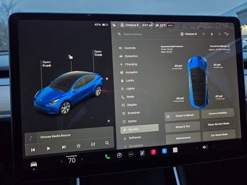 Used 2020 Tesla Model Y Long Range image 53