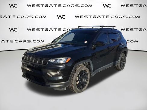 Used 2024 Jeep Compass Latitude w/ Convenience Group image 1