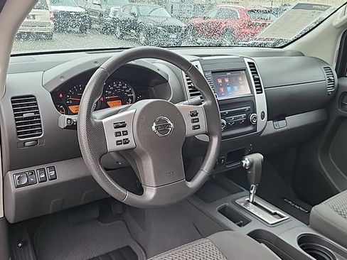 Used 2019 Nissan Frontier SV AWD/4WD image 15