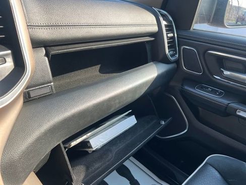 Used 2021 RAM 1500 Laramie AWD/4WD image 31