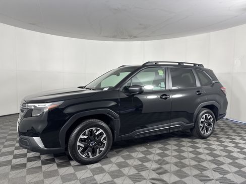 Used 2026 Subaru Forester Premium AWD/4WD image 11