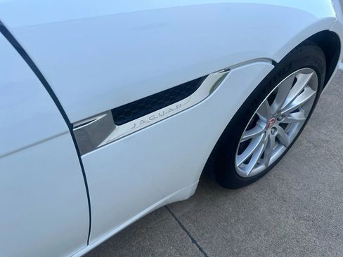 Used 2016 Jaguar F-TYPE Coupe image 8