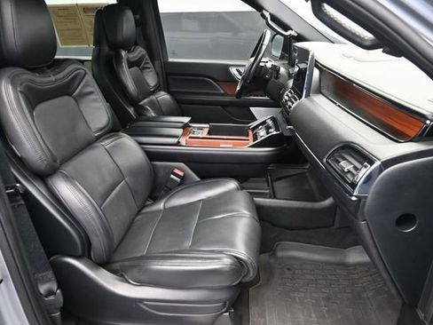 Used 2020 Lincoln Navigator Reserve w/ Luxury Package AWD/4WD image 36
