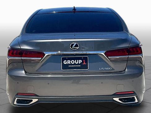 Used 2018 Lexus LS 500 w/ Luxury Package RWD image 5