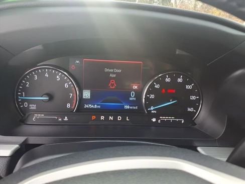 Certified 2022 Ford Explorer XLT w/ Equipment Group 202A image 21