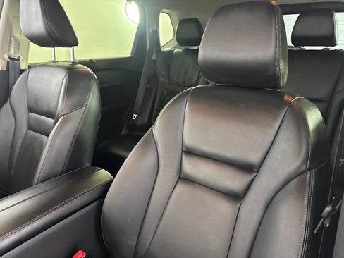 Used 2023 Nissan Rogue SL w/ SL Premium Package AWD/4WD image 16