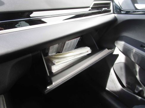 Used 2023 Mitsubishi Outlander SE image 24