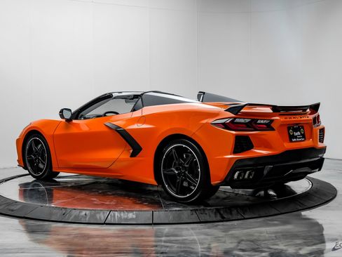 Used 2021 Chevrolet Corvette Stingray Premium Conv w/ Z51 Performance Package image 10