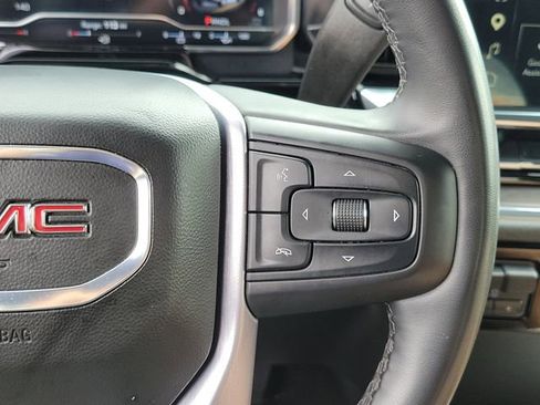 Used 2025 GMC Sierra 1500 SLT RWD image 8