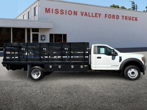 Used 2022 Ford F550 2WD Regular Cab Super Duty image 3
