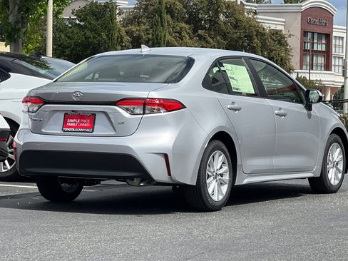 New 2026 Toyota Corolla LE image 3