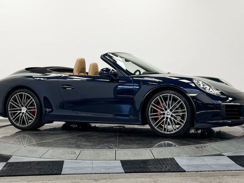 Used 2018 Porsche 911 Carrera S RWD image 29